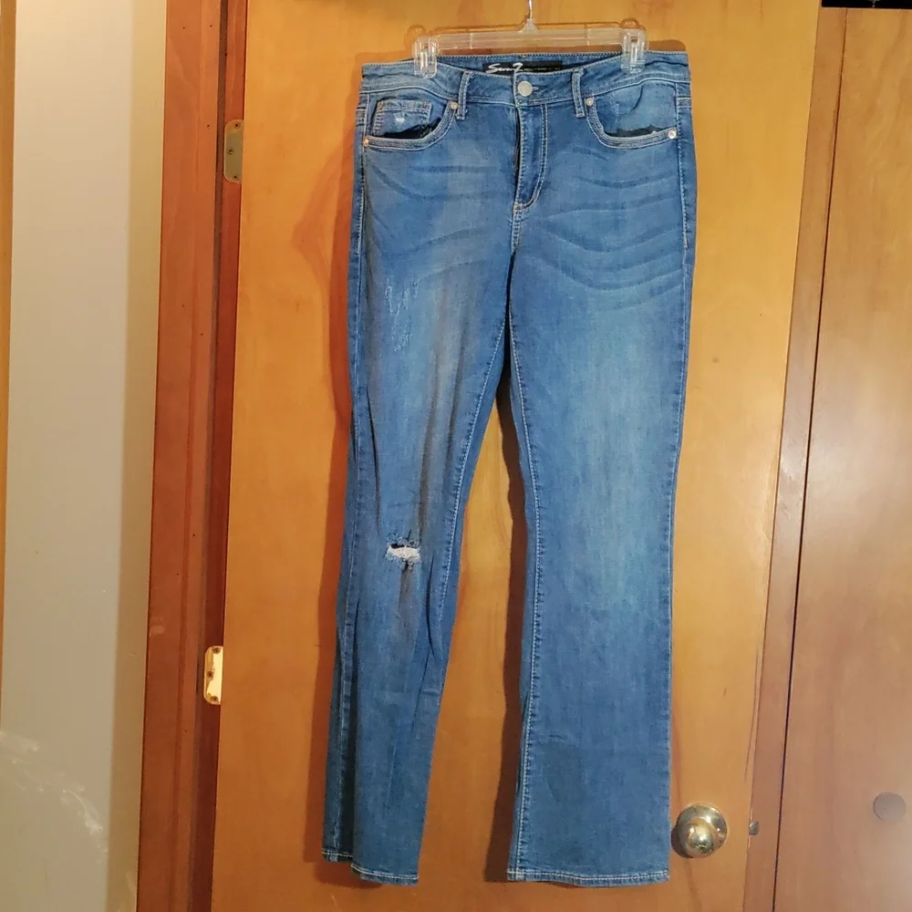 Seven 7 women's size 12 distressed bootcut jeans - Picture 1 of 5